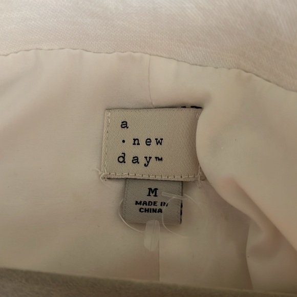 Long Vest in beauty fabric. - Picture 5 of 7